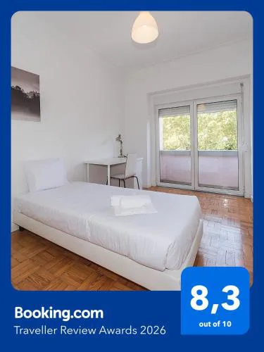 HOUZE Four Bedroom Apartment near Lisbon Zoo