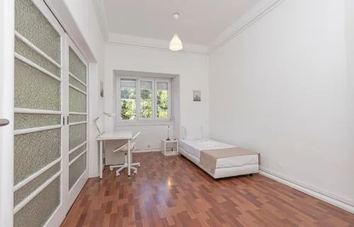 HOUZE Spacious 9 bedroom flat in Central Lisbon