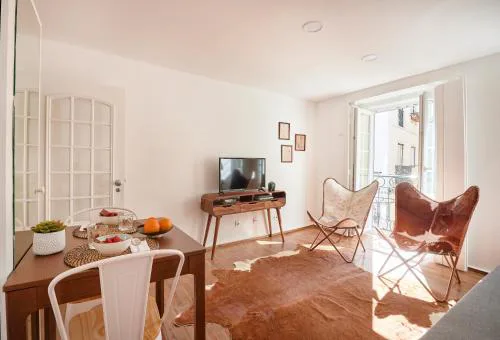 Idyllic Light-Filled Alfama Apt, by TimeCooler