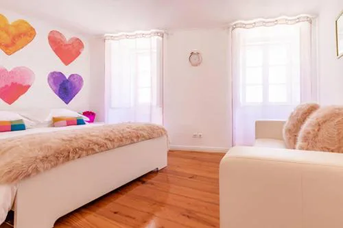 InLoveApartments - One Love, One Heart