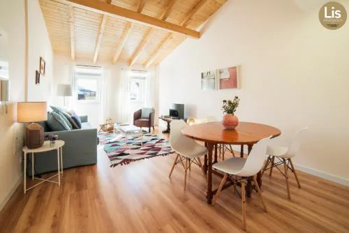Lis Apartments