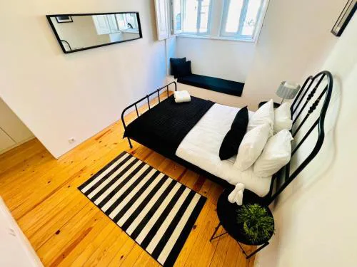 Lisbon 87 City Center Flat Ideal for Groups and Families