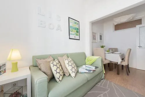 Lisbon Apartment Bairro Alto - Bica 3