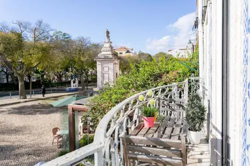 Lisbon charming balcony flat with air conditioner!