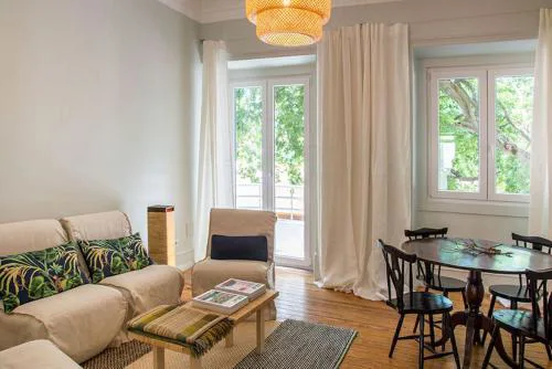Lisbon Evergreen Apartment