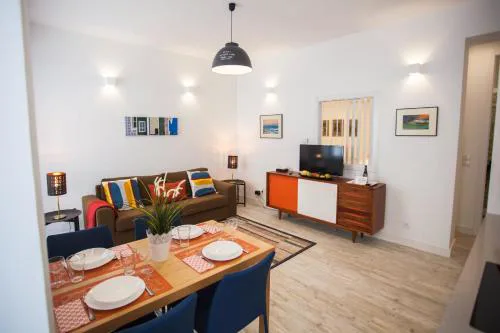 Lisbon typical and cosy apartment