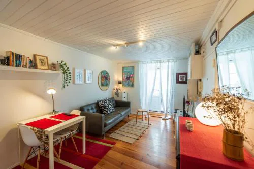 Lovely Apartment in the Heart of Historic Alfama