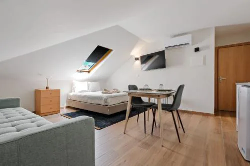 Lovely studio fully equipped near subway N12