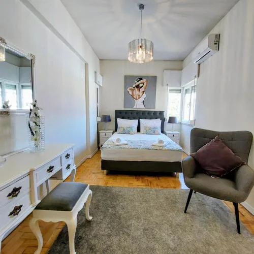 OLIVA 50 - 4 Bedrooms and Office - 3 Bathrooms - Near Lisbon Expo & Airport