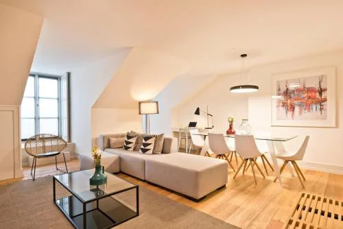 Penthouse with River View - Baixa Alfama