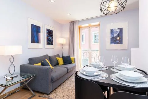 Perfect Cool with AC, 2 Bedrooms 2 Bathrooms