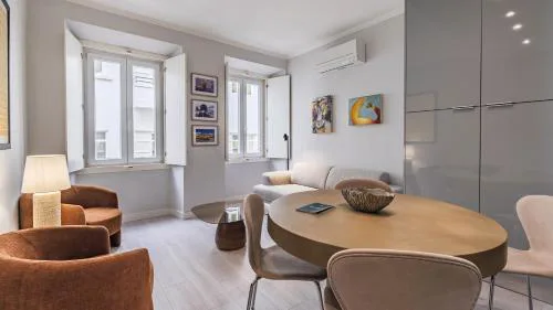 Príncipe Real Charm Apartment by LovelyStay