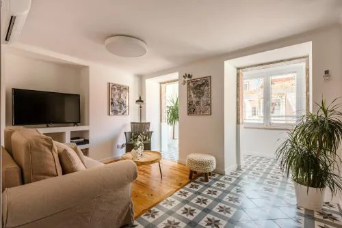 Principe Real Hideaway by Praça das Flores by NestAtLisbon