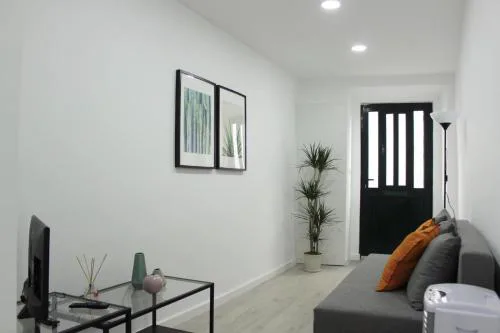 Principe Real - Nice and Cozy private Apartment