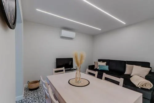 Renovated cozy apartment - 3E