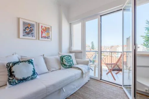 Renovated Sunny Apartment with Amazing Sunset Balcony , By TimeCooler