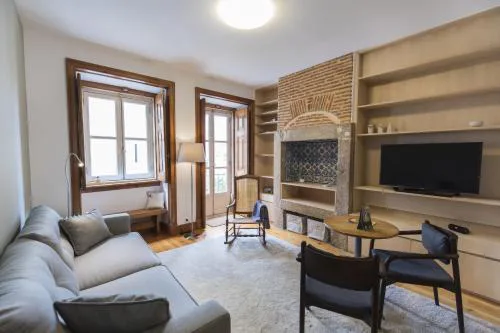 Rustic Flat at Lisbon's Heart