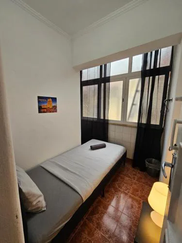 Single luminous room