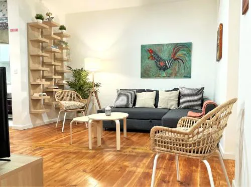 SJ2E Historic Baixa Stay for 6 - Steps from Augusta Arch in Lisbon Downtown!