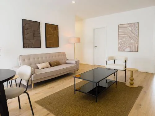 Soar Home Apartments I Experience Lisbon Like a Local, Historic Heart of Lisbon, Steps from Rossio, Chiado, Alfama and Av Liberdade