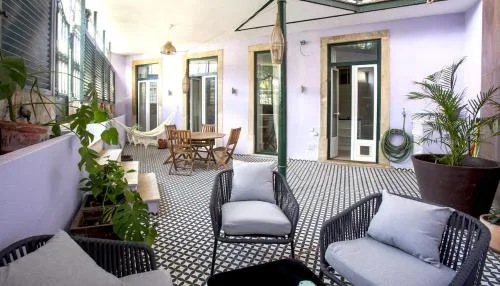 Spacious 3 Bedroom Flat in Charming Lisbon
