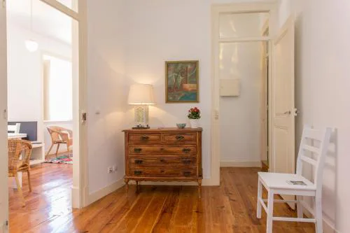 Spacious Alfama Duplex, By TimeCooler