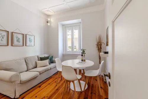 Stunning River View 3BR near Alfama - Renovated