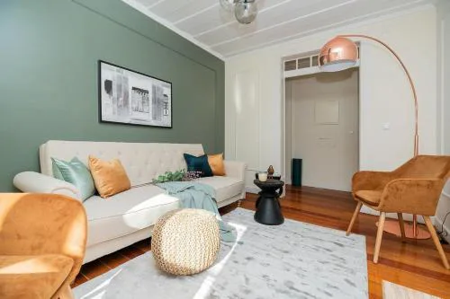 Stylish 2BD Apartment in Chiado