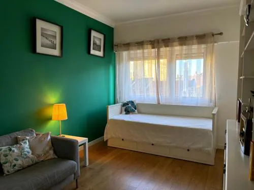 Sunny Apartment in Lisbon