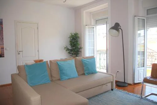 Sunny, central and comfy Ap. in Av. da Liberdade