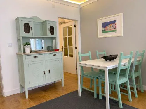 The Funicularist - Apartments in Historic Bica