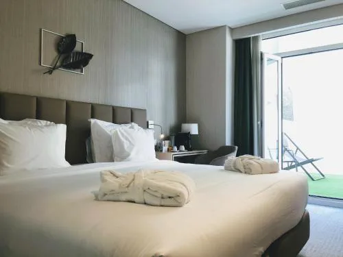 The leaf Boutique Hotel By OMID