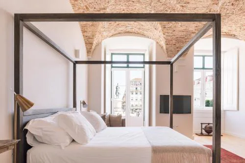 The Visionaire Apartments