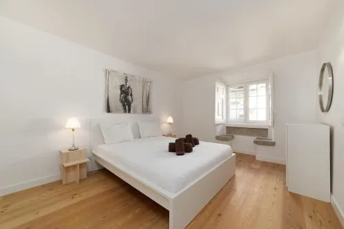 Unique 2 Bdr Apartment in the heart of lisbon
