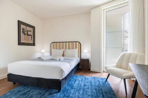 Upscale Apartment in City Center by LovelyStay