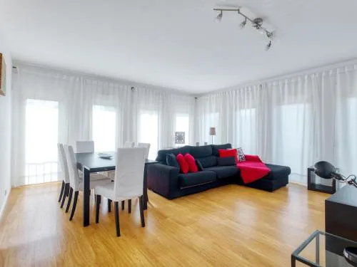 Vita Portucale ! Modern 2BR City Flat with Garage
