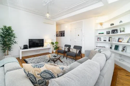 WHome Classic Beauty & Modern Retreat in Rato