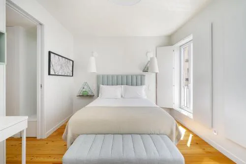 WHome Top Floor w Luxury Design Premium Location