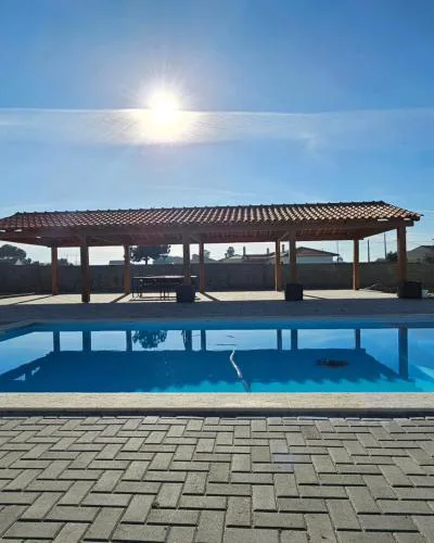 Quinta Marinhais Privada no Ribatejo com Piscina, BBQ e Animais, Perto de Lisboa