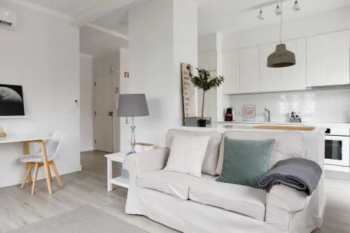 Cozy apartment with terrace - 20 min to Lisbon