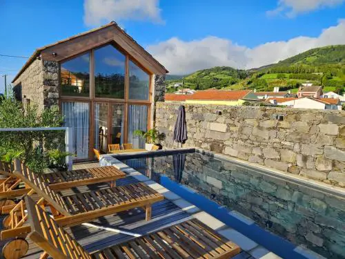 Casa do Cinzeiro, Açores - With private pool!