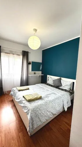 Lisbon private Room in Shared Apartment
