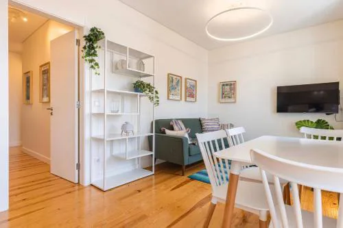 Paço de arco great T3 apartment, CP153 2º perfect spot in the town center