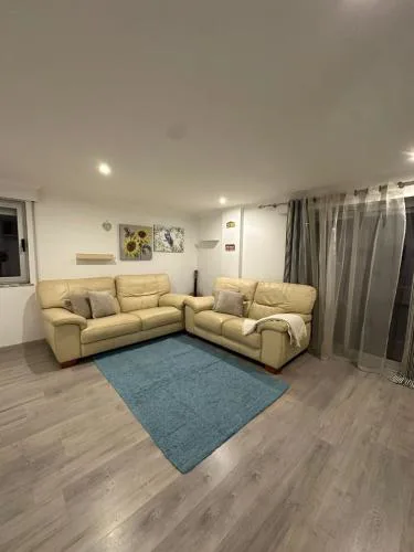 Apartment in Palmela - Close to Beaches and Mountains!