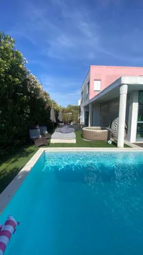 Villa 4 Rooms, Swiming Pool Pink