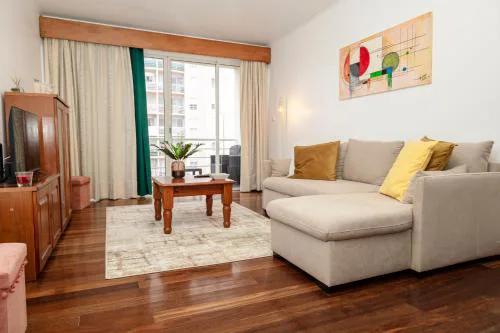 3C Azores Place