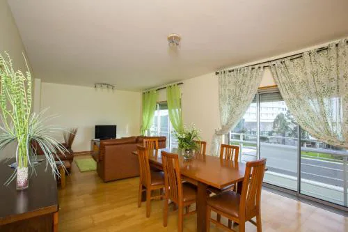 Apartment T3 in Downtown with Sea View