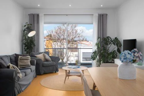 Paim Apartments