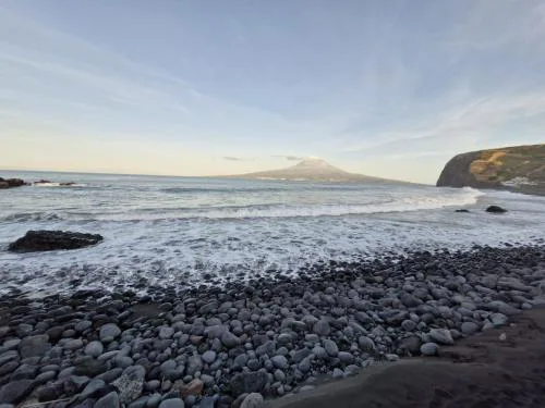 Alma Atlântica, T1 Praia Almoxarife Vista Pico