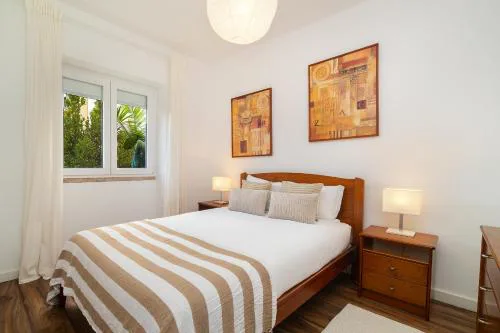 Atlântico Stays Portugal - Authentic Lisbon suburbs apartment